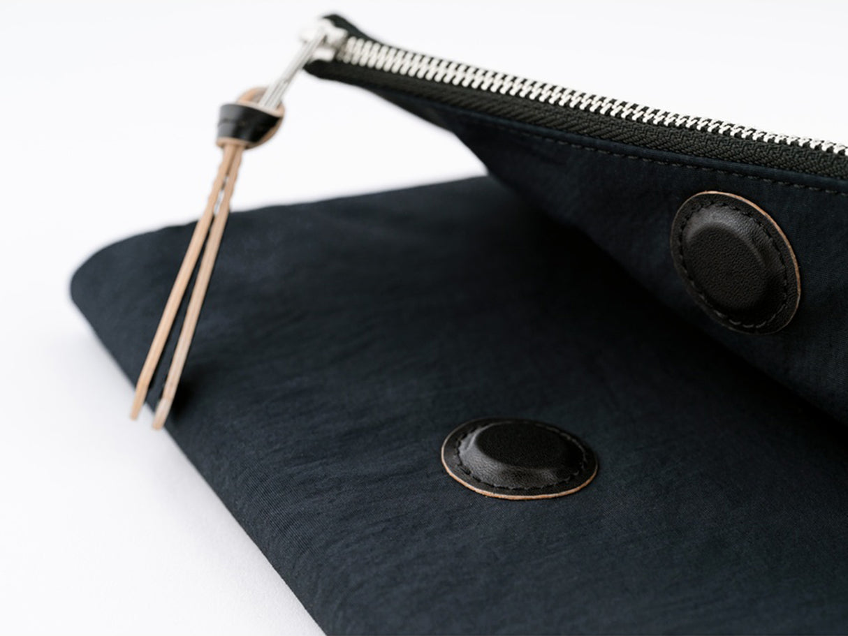 Hobonichi Techo Weeks Cover - Tragen: Black