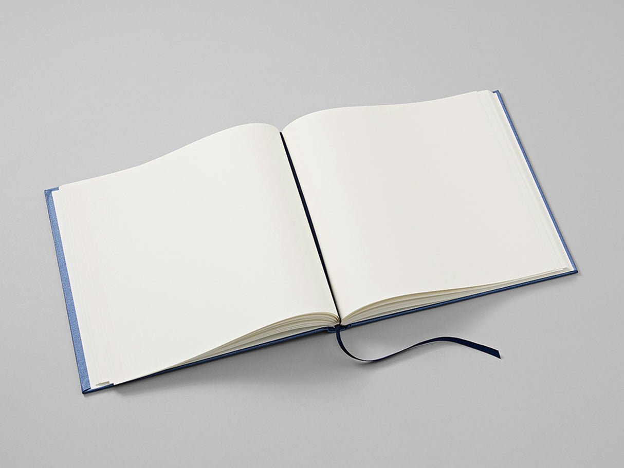 Metallic Edition Classic Guest Book