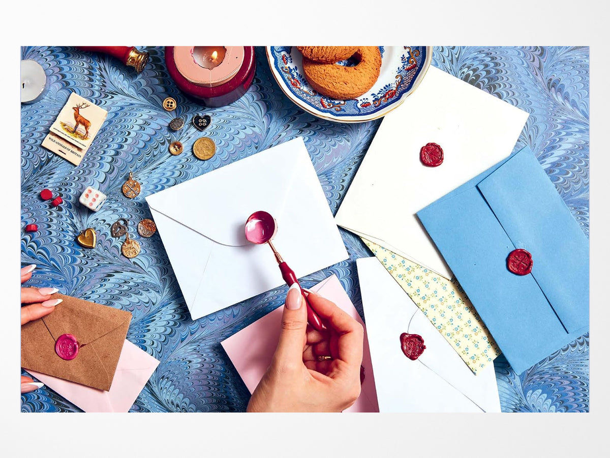 The Art of Snail Mail - 20 Mail Art Projects for Crafting Connection