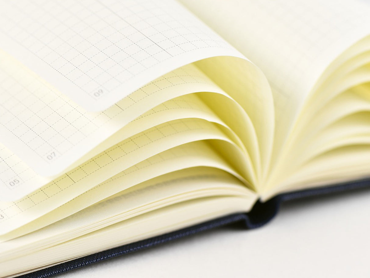 Hobonichi Techo Weeks 2027 - V&A Series: Leicester