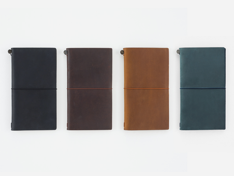 TRAVELER'S Notebook Regular Size - Navy Blue